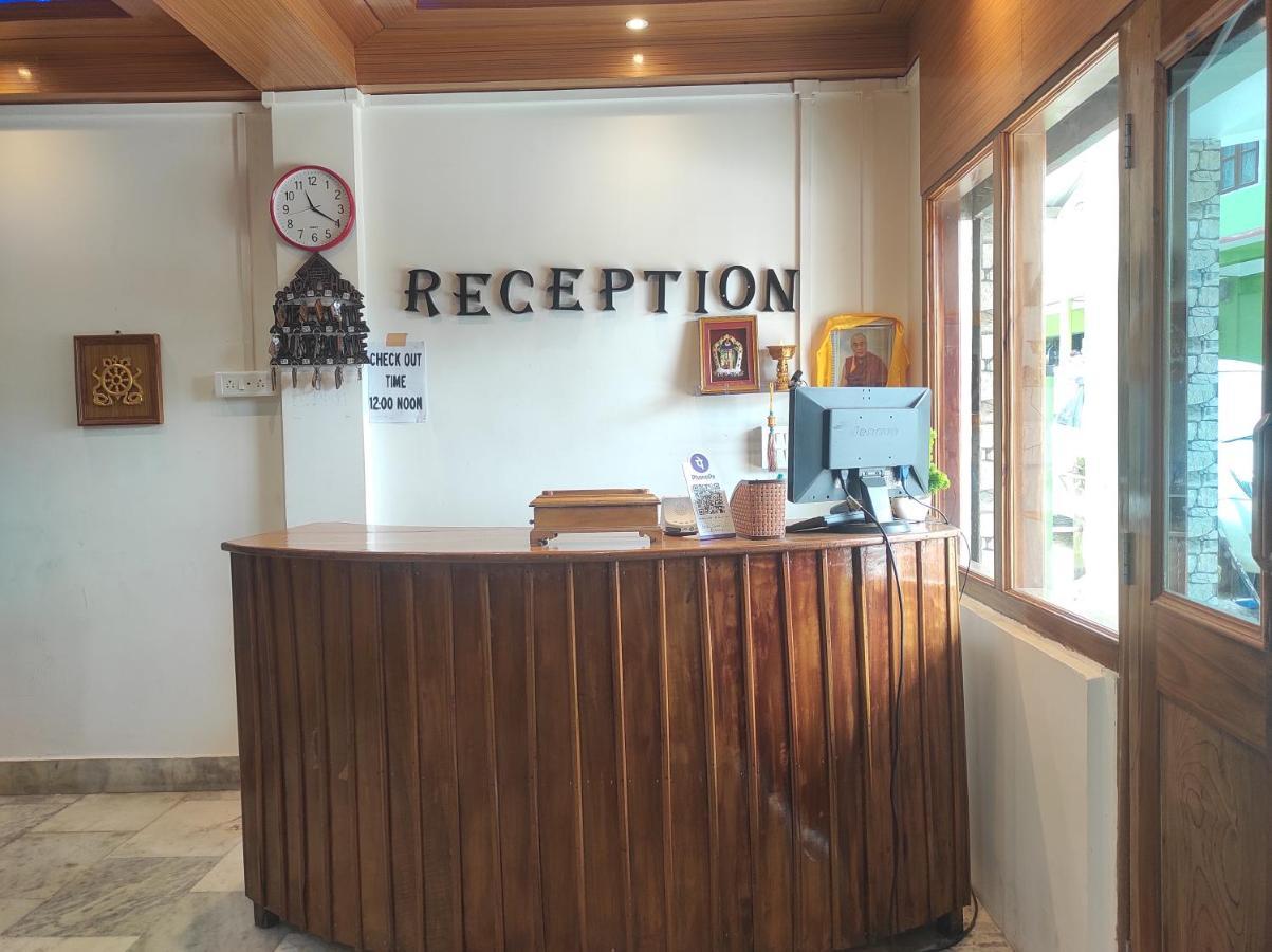 Hotel Tawang Regency Exterior foto