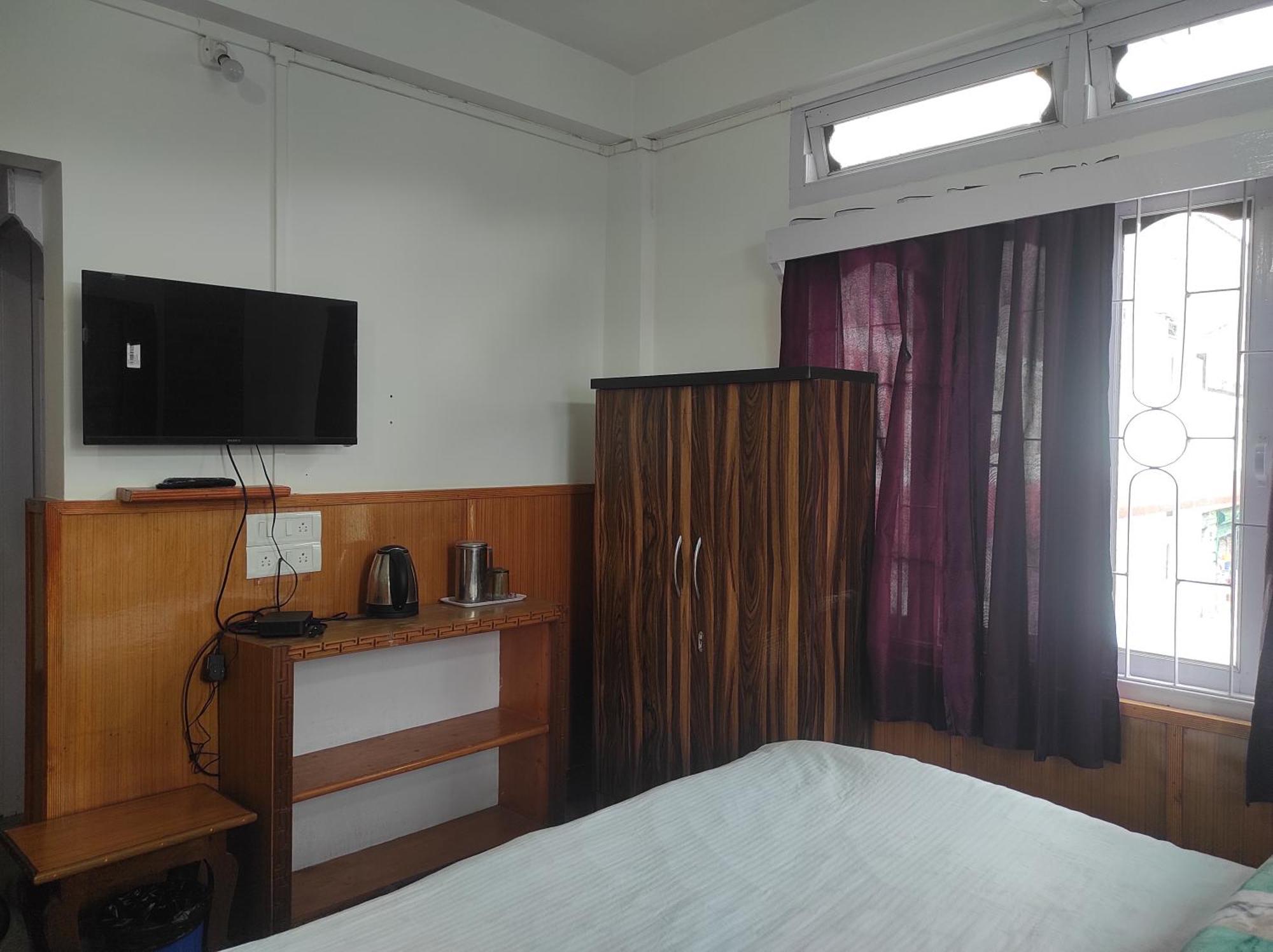 Hotel Tawang Regency Exterior foto
