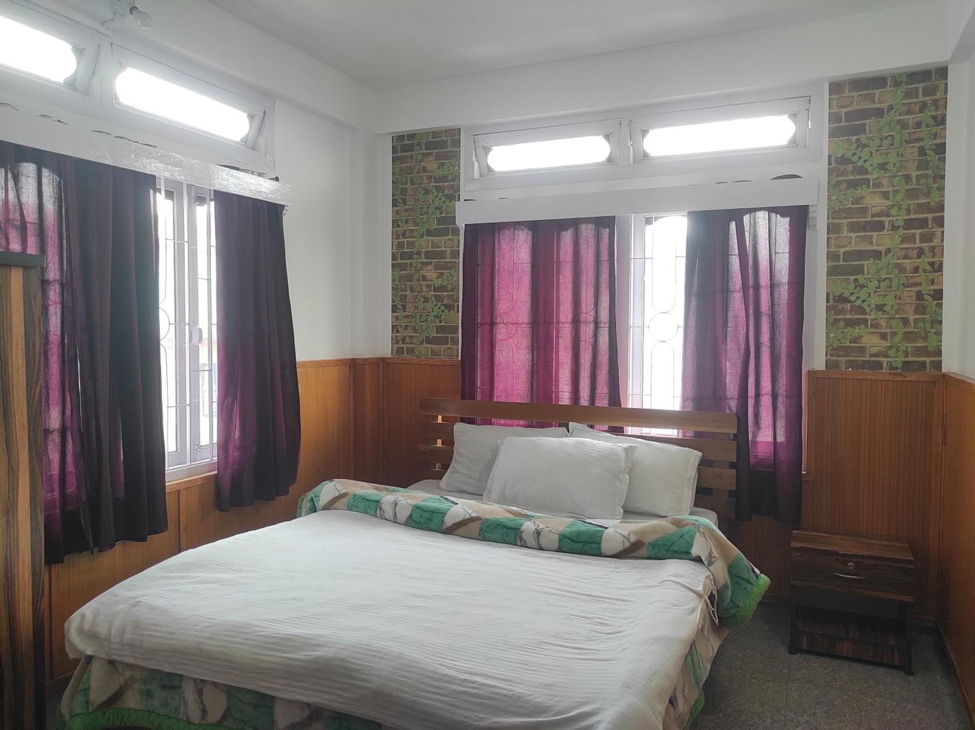 Hotel Tawang Regency Exterior foto